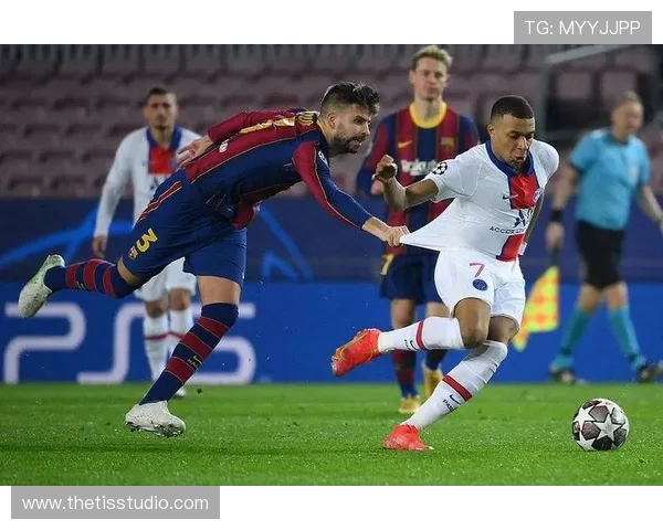 欧冠生死战！姆巴佩帽子戏法 vs C 罗点射救主，你为谁热血沸腾？(2)