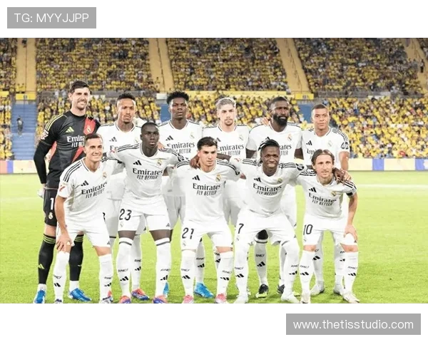 皇马锁定荷兰中场新星斯密特，安切洛蒂钦点为中场革新核心(1)